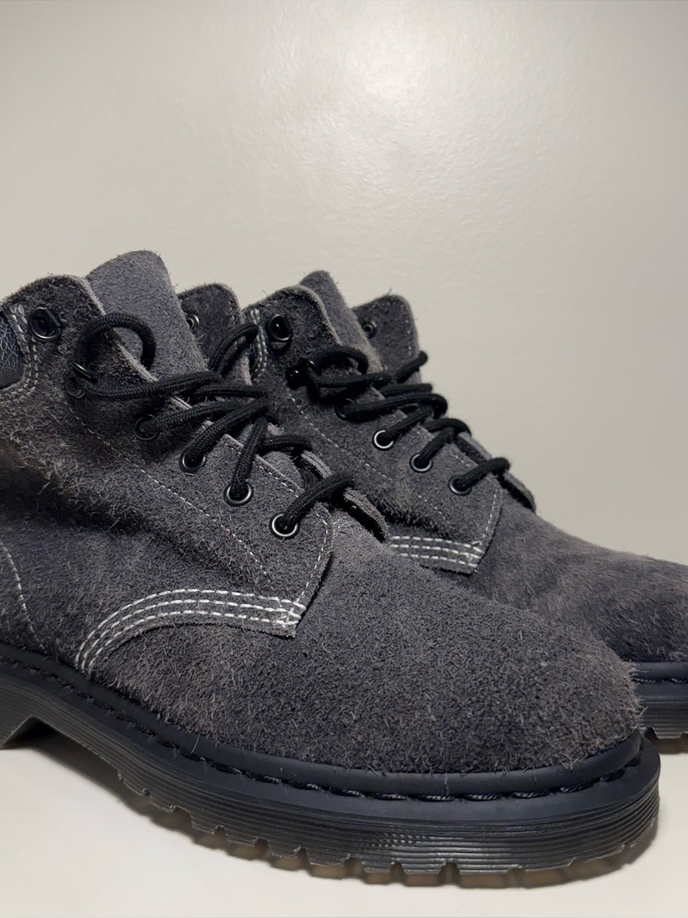 Dr. Martens 939 Distressed Suede Boot Womens Size 8 Charcoal Grey Lace Up Combat